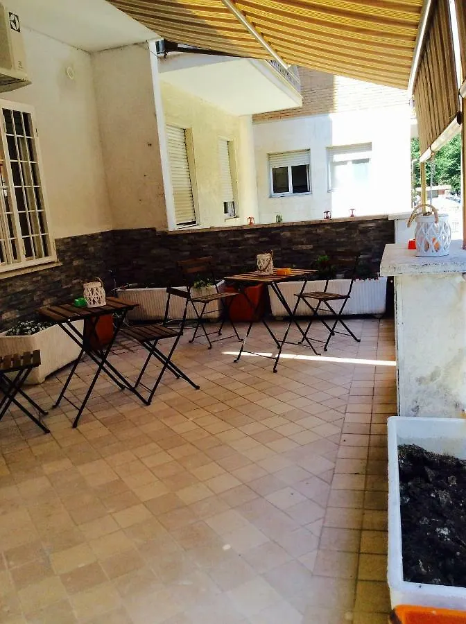 Bed and Breakfast Like Family House Roma