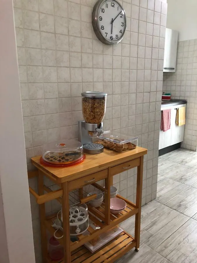 ***  Bed and Breakfast Like Family House Roma Italia