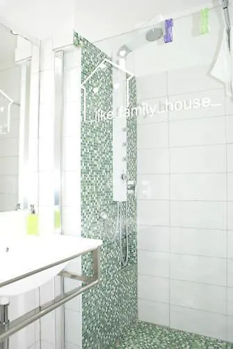 Bed and Breakfast Like Family House Roma